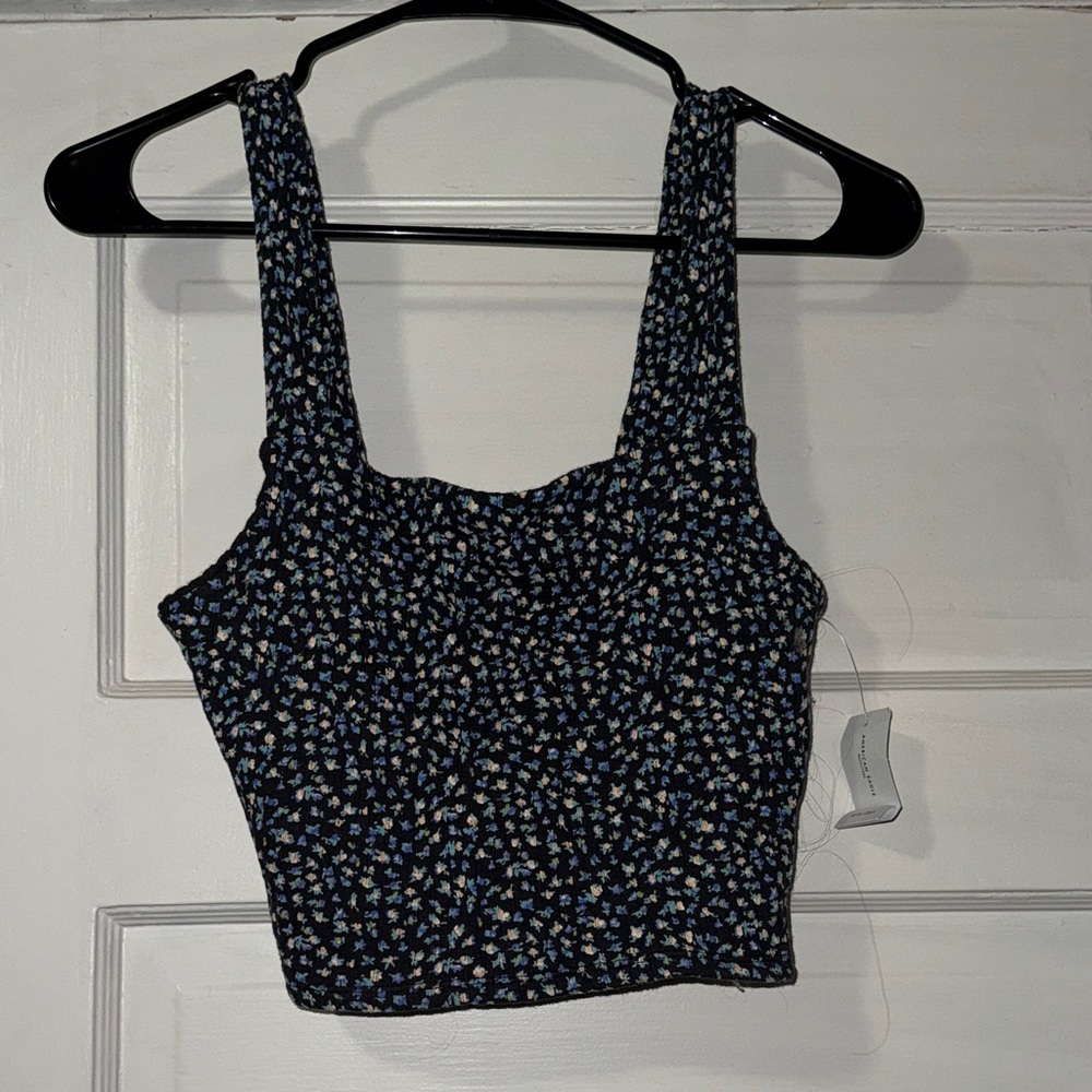 American Eagle Outfitters Black and Blue Floral Crop Top